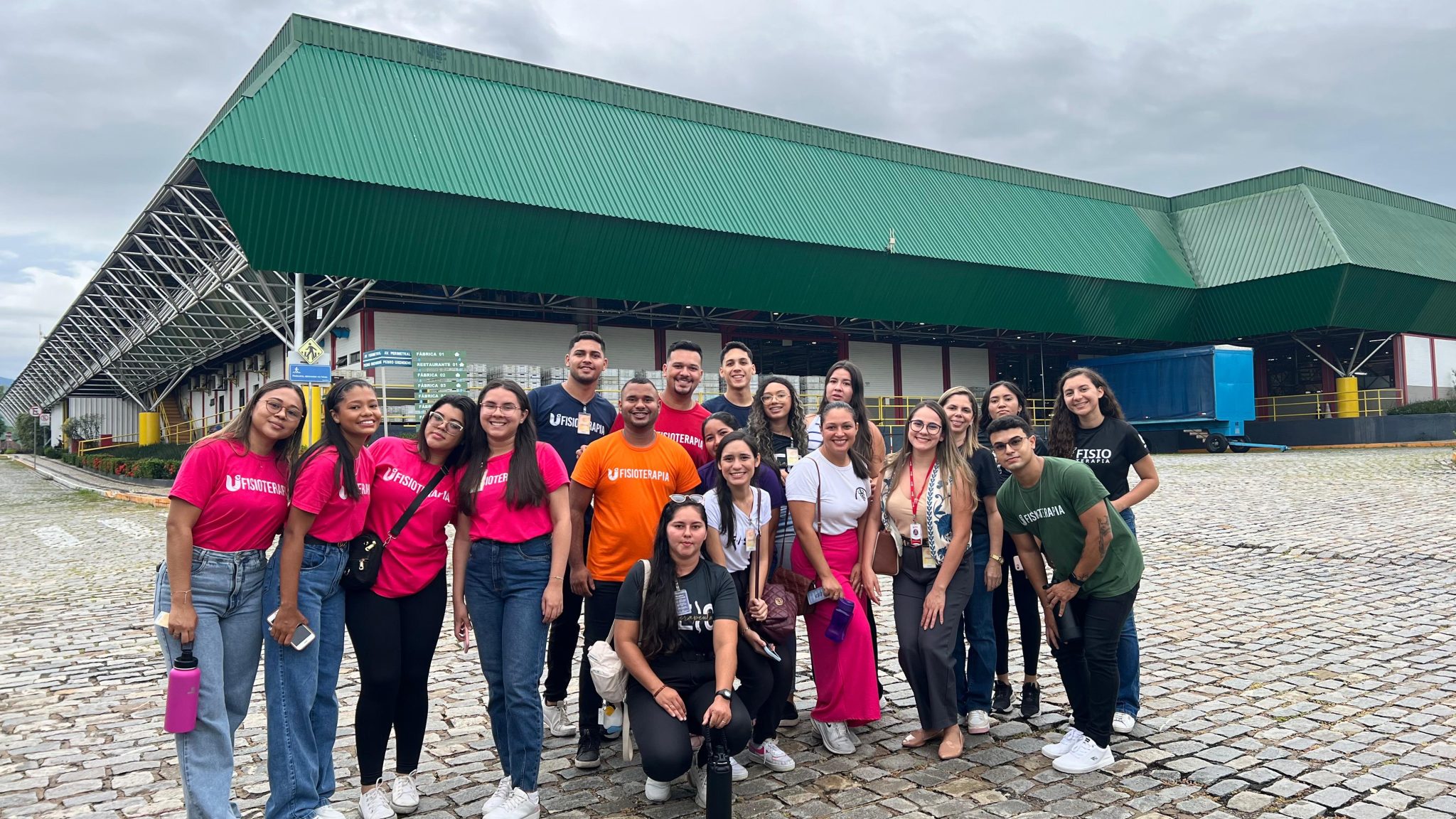 Estudantes De Fisioterapia Realizam Visita T Cnica Grendene Sobral