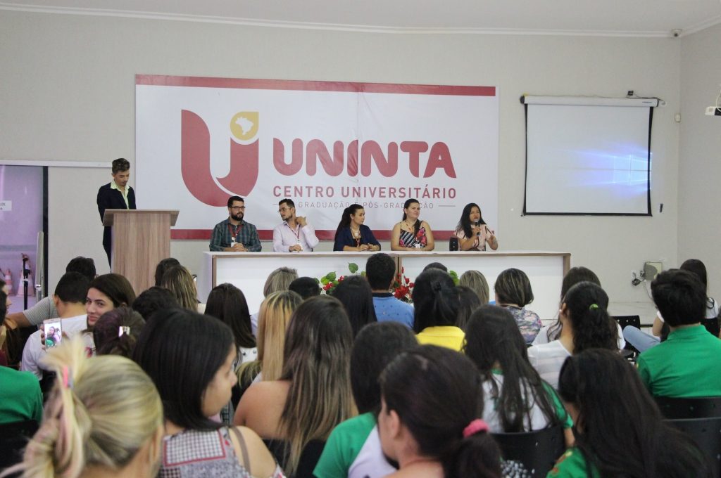 I Colóquio de Pesquisa do Curso de Fisioterapia do UNINTA