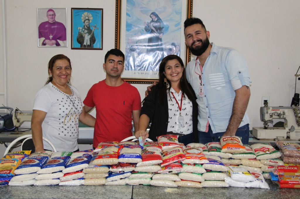 Biomedicina doa mais de 200 kg de alimentos a instituição de caridade